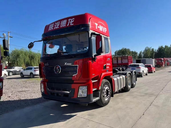 二手低頂牽引車