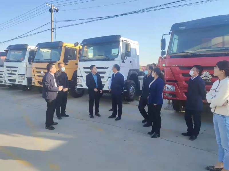 熱烈歡迎市政府副市長(zhǎng)張東一行蒞臨蝸牛貨車(chē)公司參觀調(diào)研