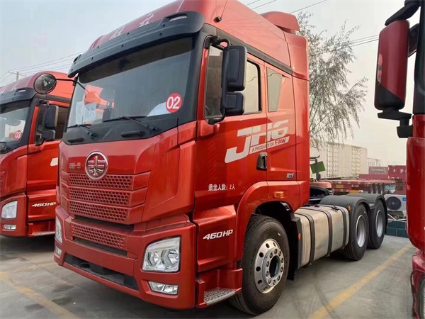 二手國(guó)六牽引車頭