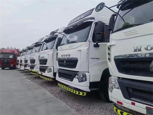 二手復(fù)合板牽引車