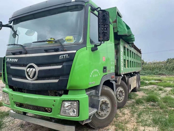 二手自卸車市場(chǎng)