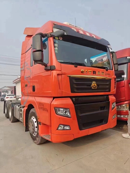 二手汕德卡540馬力牽引車