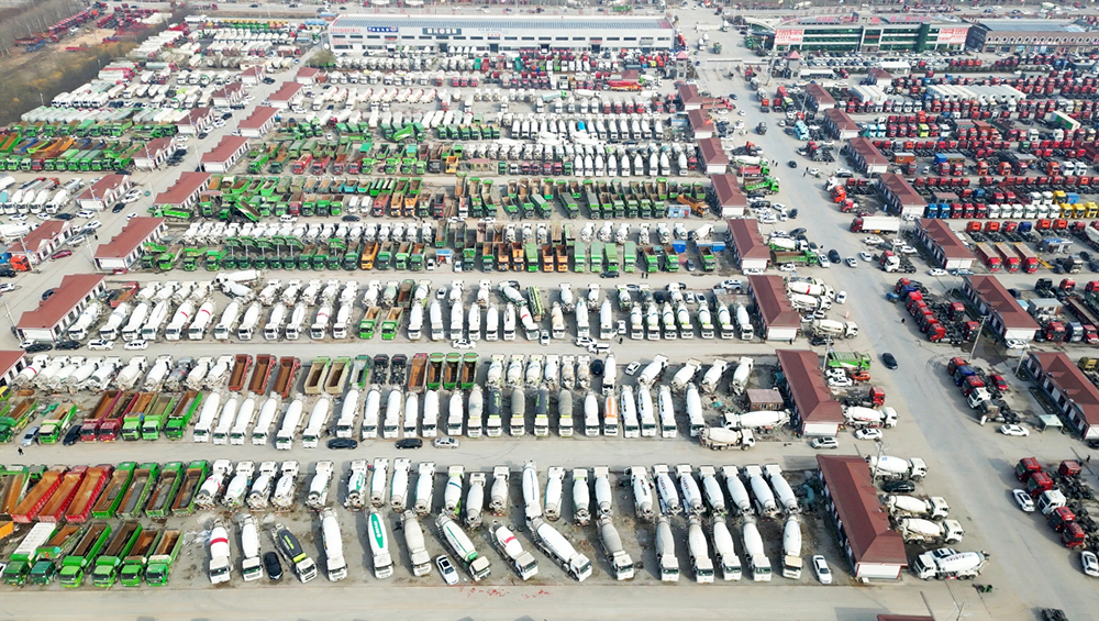 二手牽引車實景|梁山華通二手車市場