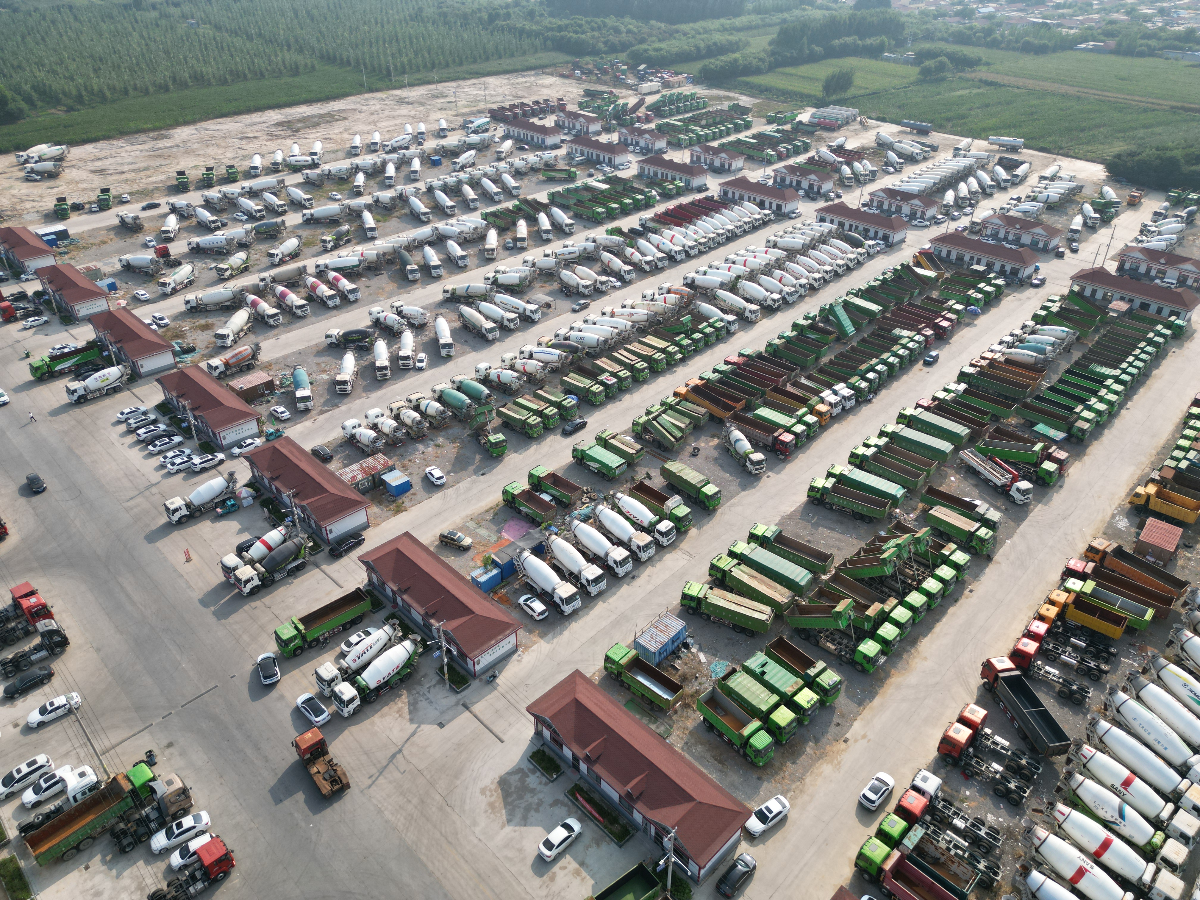 梁山華通二手車市場(chǎng)|專訪：卡車女司機(jī)麗姐的傳奇人生