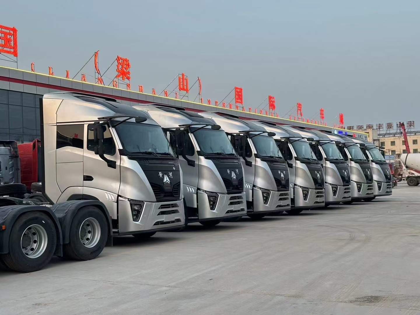 梁山二手車牽引車市場在哪里？