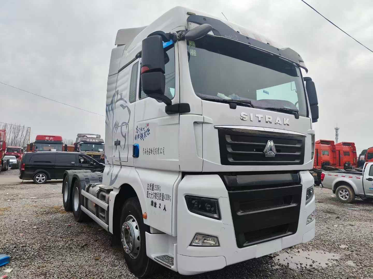 國內(nèi)二手牽引車市場的價格波動受哪些因素影響？